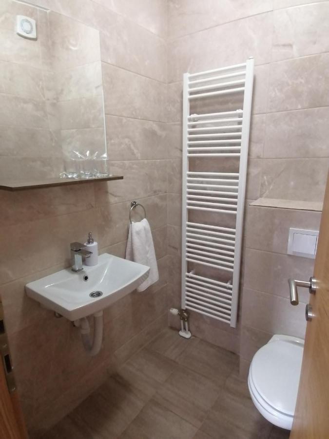 Farma&Apartmani Delić Korenica Exterior foto