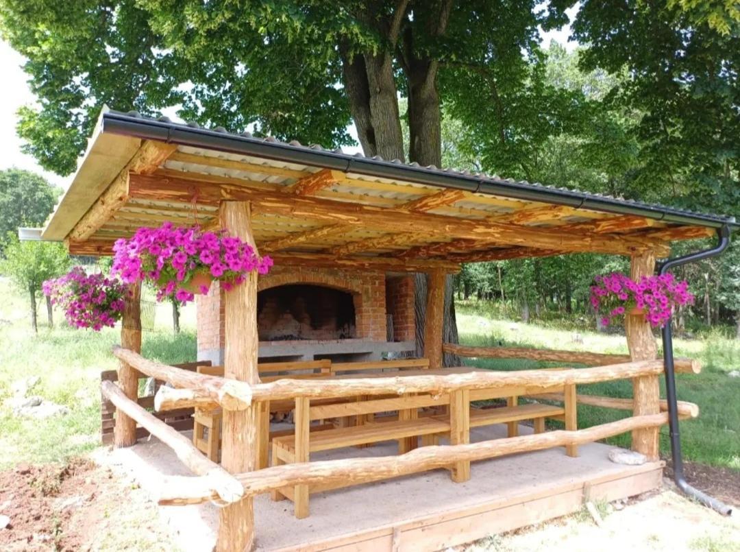 Farma&Apartmani Delić Korenica Exterior foto